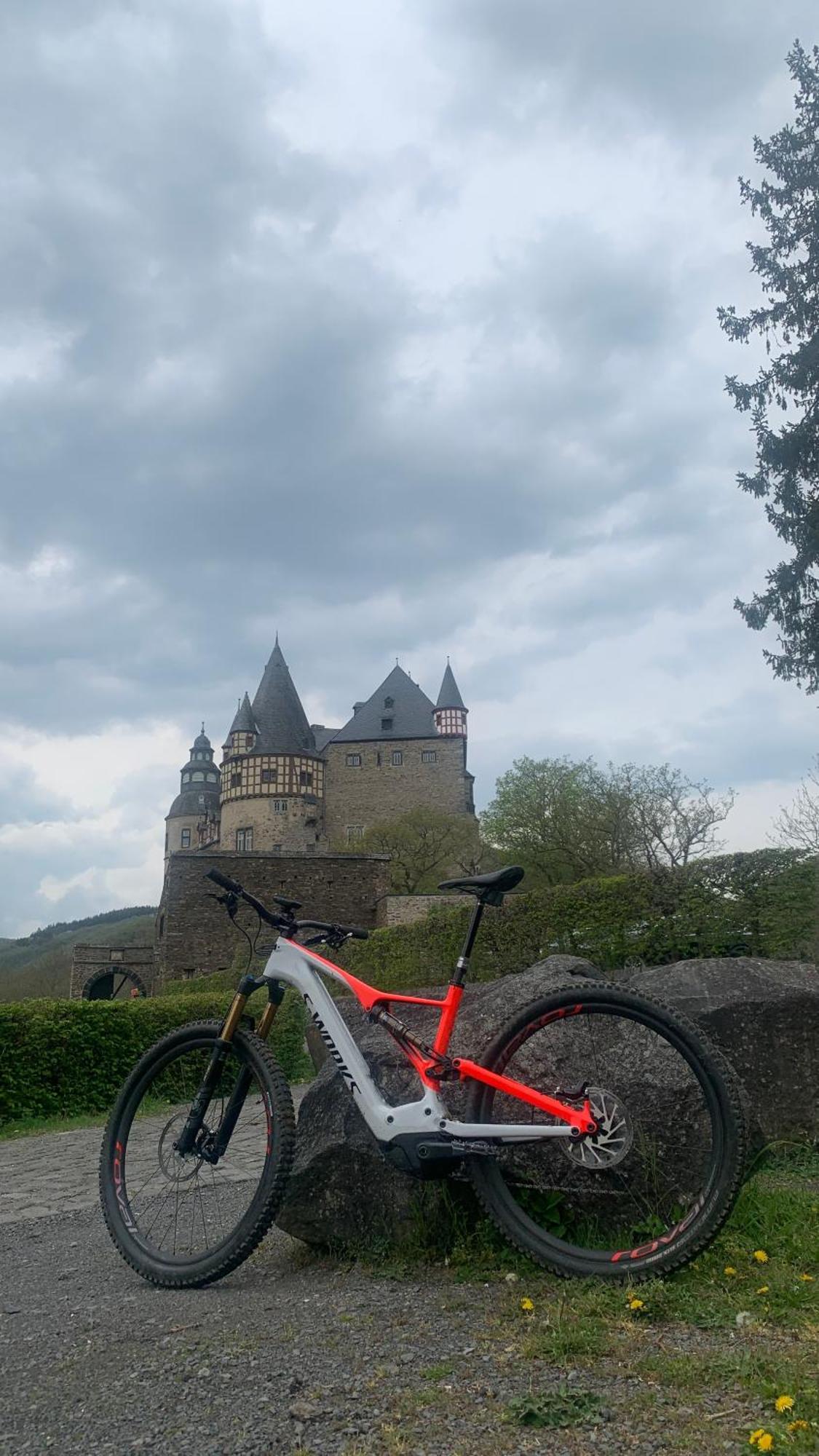 Hotel Forsthaus Volkesfeld Eksteriør bilde